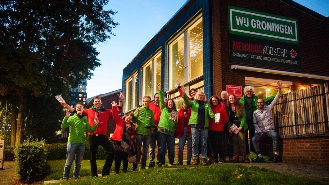 groep bij start huis aan huizen
