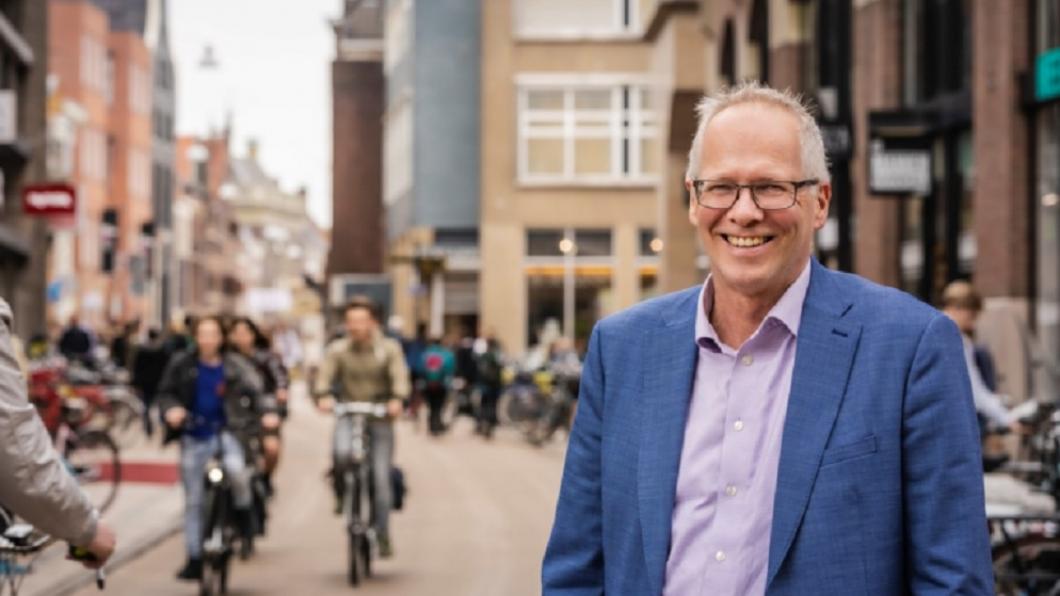Philip met fietsen.jpg