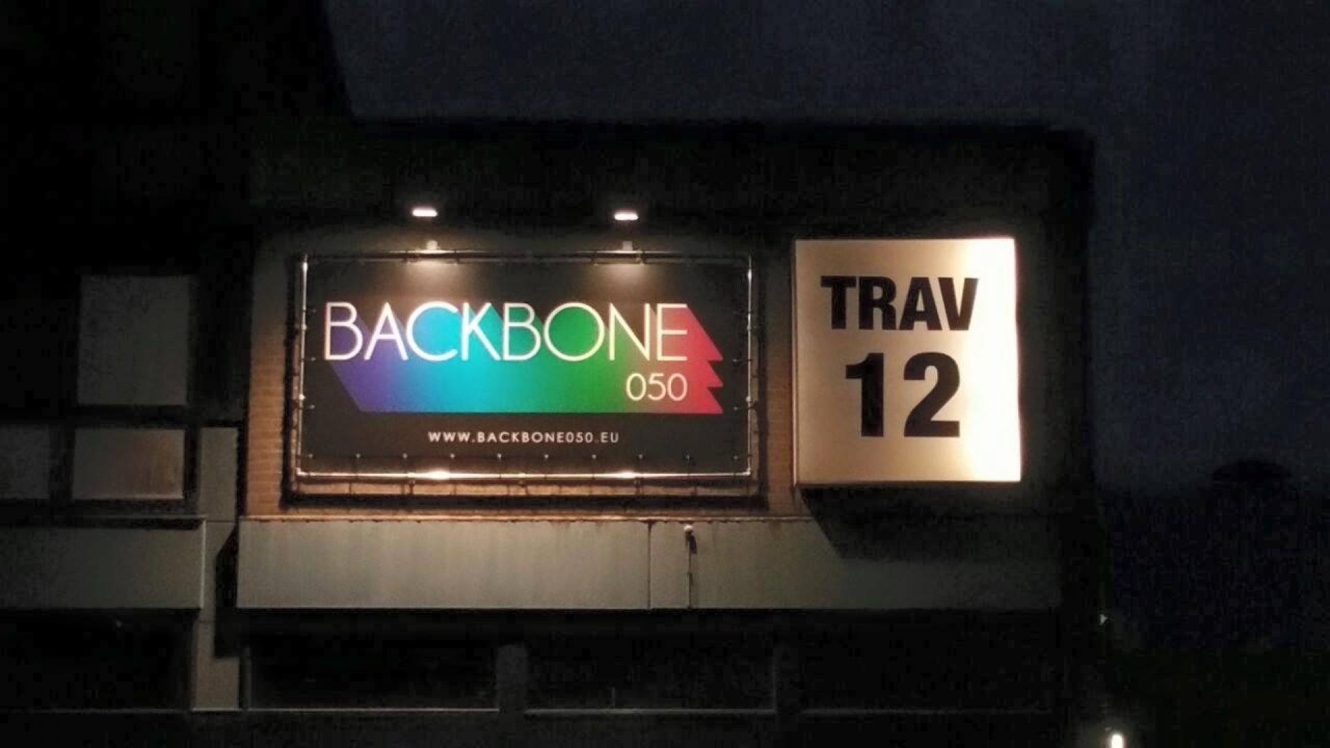 Backbone050, foto 1.jpg