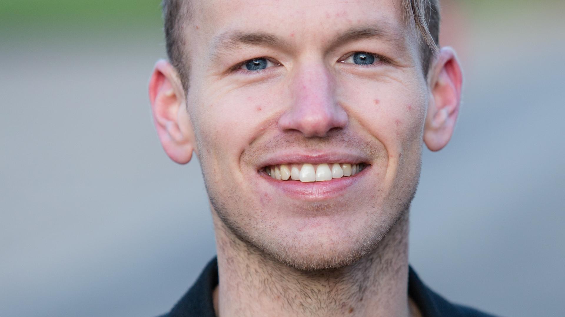2. Kris van der Veen MR.jpg